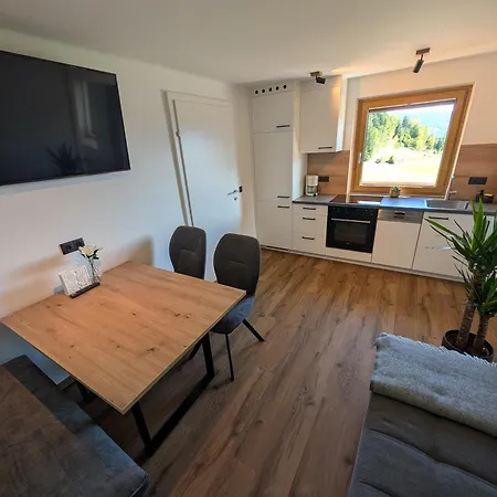 Am Bauernhof, Seeblick, Bergpanorama Keuschen